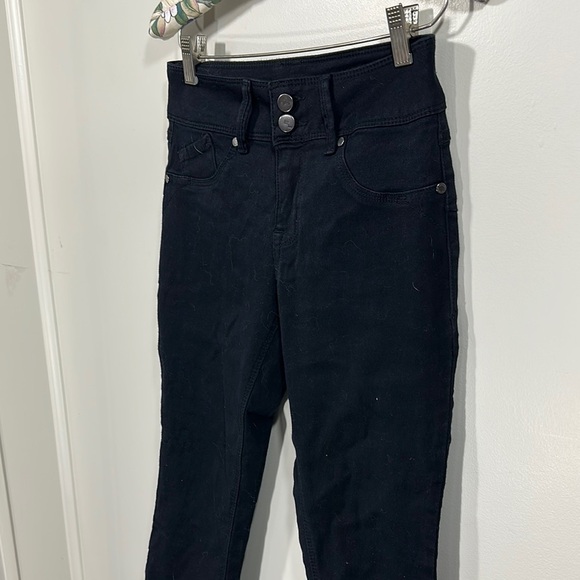 1822 Denim Black Cropped Ankle Jeans size 6 - Picture 2 of 7